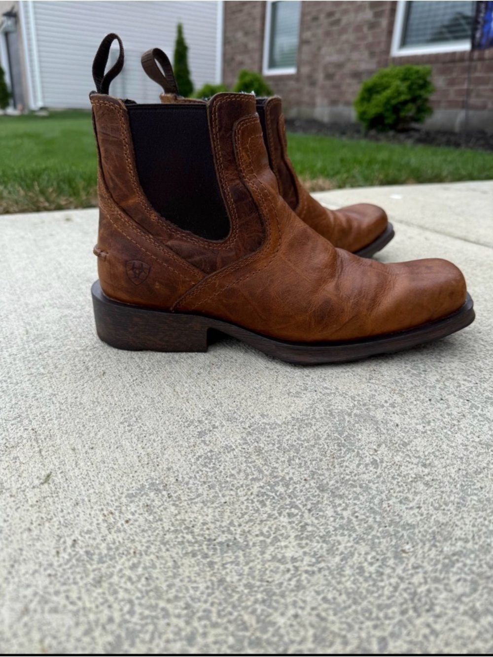 Ariat Brown Leather Cowboy Chelsea Boots - Picture 2 of 3